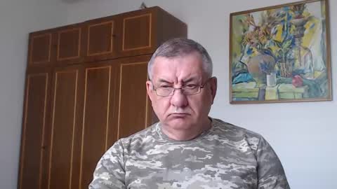 Macho online show from April 12, 2026, 2:33 pm