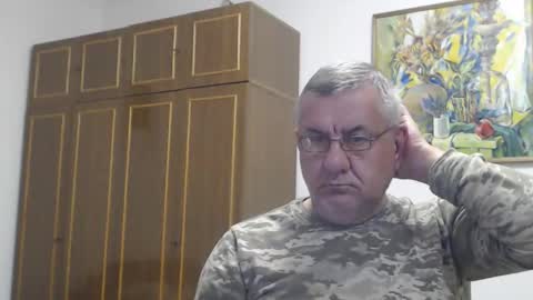 Snapshot of machomale3 chatting on April 18, 2026, 7:07 pm Macho online show from April 18, 2026, 7:07 pm