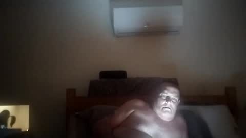 mack9875 online show from October 18, 2025, 5:10 am