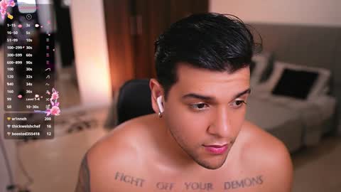 Snapshot of mack_demon chatting on December 3, 2024, 5:20 am Mack online show from December 3, 2024, 5:20 am