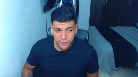 Snapshot of mack_demon chatting on September 25, 2025, 4:05 am Mack online show from September 25, 2025, 4:05 am