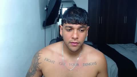 Snapshot of mack_demon chatting on January 7, 2026, 4:04 am Mack online show from January 7, 2026, 4:04 am