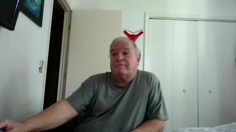 Snapshot of mackdocc001 chatting on November 12, 2025, 3:34 pm mackdocc001 online show from November 12, 2025, 3:34 pm