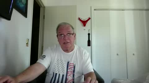 mackdocc001 online show from March 18, 2026, 3:48 pm