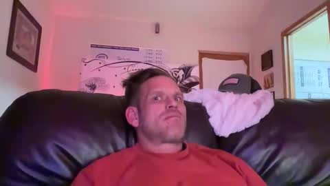 Snapshot of mackincaliallday chatting on November 23, 2025, 1:16 am MackinCaliAllDay online show from November 23, 2025, 1:16 am