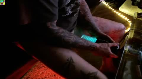 Snapshot of mad_dem0n chatting on March 5, 2025, 7:06 pm Manuel online show from March 5, 2025, 7:06 pm