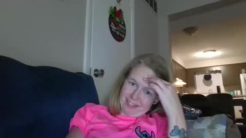 mad_hornet1983 online show from January 27, 2025, 5:36 am