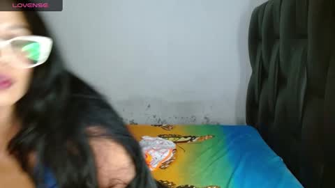 Snapshot of madam_klauss chatting on December 19, 2024, 8:56 am EMILY online show from December 19, 2024, 8:56 am