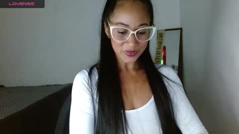 Snapshot of madam_klauss chatting on February 9, 2025, 9:28 pm EMILY online show from February 9, 2025, 9:28 pm