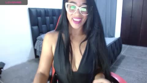 Snapshot of madam_klauss chatting on October 21, 2025, 6:14 am EMILY online show from October 21, 2025, 6:14 am