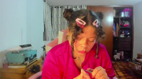Snapshot of madam_sativa chatting on June 3, 2026, 1:08 am di online show from June 3, 2026, 1:08 am