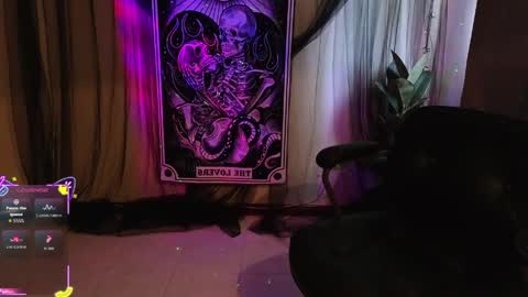 Snapshot of madame_lia chatting on April 24, 2026, 12:29 pm Madame La online show from April 24, 2026, 12:29 pm