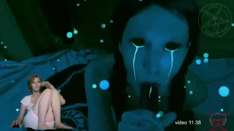 Snapshot of madame_lucifer chatting on April 20, 2026, 4:37 am Madame Lucifer online show from April 20, 2026, 4:37 am