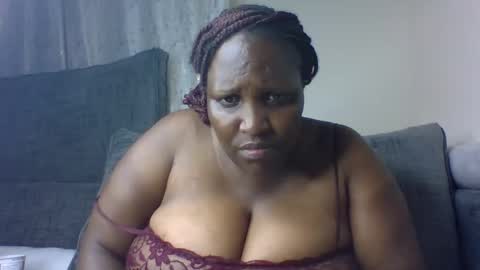 madame_pleasure40 online show from May 14, 2026, 4:47 pm