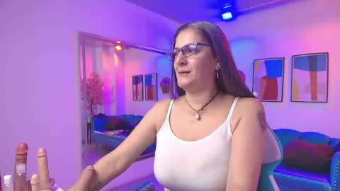 Madame Scarllet  online show from April 21, 2026, 11:27 am