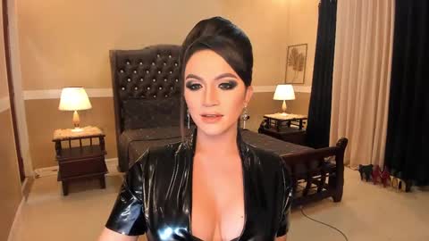 Snapshot of madammistressdominatrixxx chatting on January 12, 2025, 5:03 am Alison Kloss online show from January 12, 2025, 5:03 am