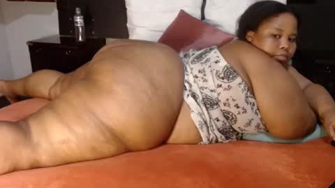 madamzee online show from December 9, 2024, 6:25 pm