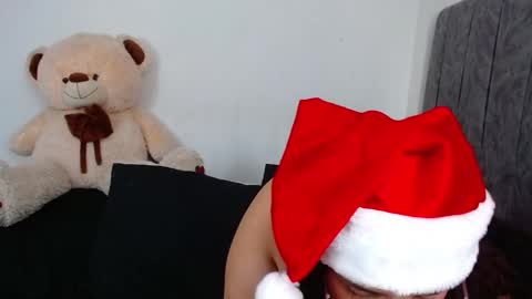 Maddie and Chelsea online show from December 28, 2024, 2:43 am