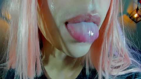 Maddie online show from December 6, 2024, 9:02 pm