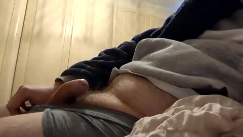 maddogg17 online show from December 1, 2025, 12:21 pm