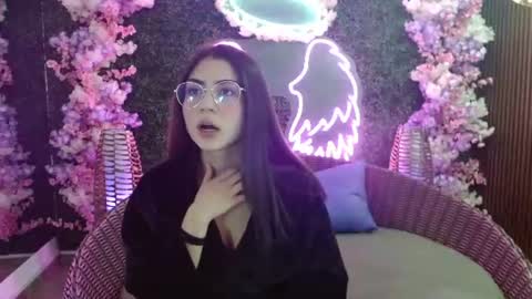 maddy_kind online show from July 5, 2026, 8:49 pm