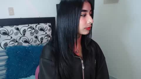 Snapshot of maddy_parker_ chatting on December 31, 2024, 9:53 am Maddy Parker online show from December 31, 2024, 9:53 am