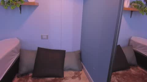 Snapshot of maddy_walker chatting on November 11, 2025, 11:54 am Maddy online show from November 11, 2025, 11:54 am