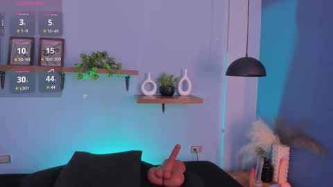 Snapshot of maddy_walker chatting on November 19, 2025, 11:32 am Maddy online show from November 19, 2025, 11:32 am