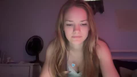 maddybabyy online show from November 18, 2025, 8:13 pm