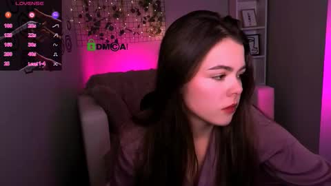 Snapshot of maddycats chatting on December 13, 2025, 9:09 pm maddycats online show from December 13, 2025, 9:09 pm