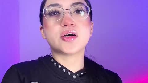 Snapshot of maddyghost chatting on September 23, 2025, 6:11 pm Please followme and rate me your thumbs up online show from September 23, 2025, 6:11 pm