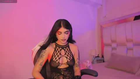 Snapshot of maddyperez8 chatting on July 7, 2026, 1:04 pm BELLA online show from July 7, 2026, 1:04 pm