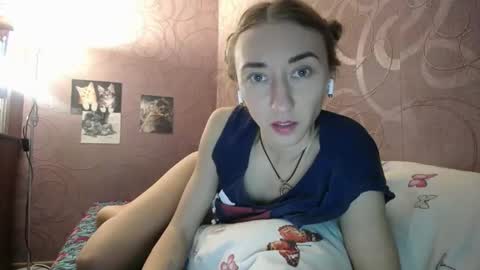 Julia online show from December 6, 2024, 12:27 pm