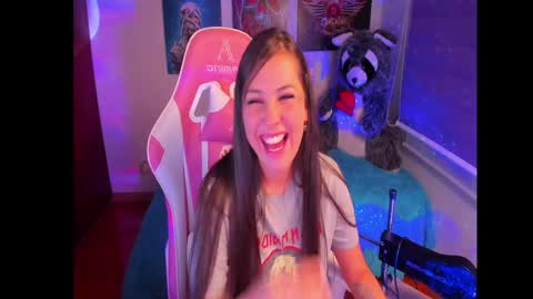 Snapshot of madeleine_shinobi chatting on January 31, 2025, 11:45 pm Emily Only Fans online show from January 31, 2025, 11:45 pm