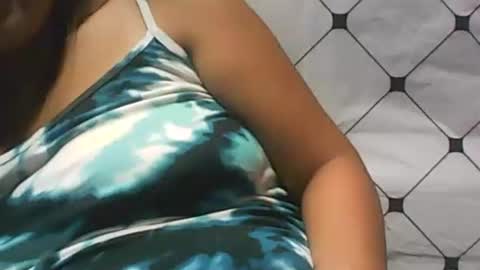 Snapshot of madeline263 chatting on December 22, 2025, 4:48 pm madeline263 online show from December 22, 2025, 4:48 pm