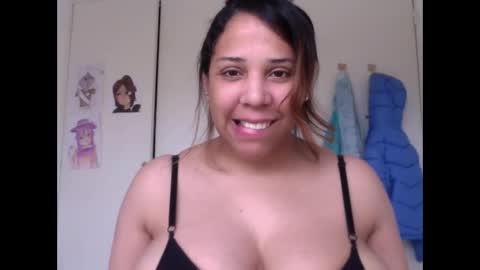 madellein online show from October 21, 2025, 6:08 pm