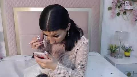 Snapshot of madhison_5 chatting on March 21, 2026, 12:54 pm madhison_5 online show from March 21, 2026, 12:54 pm