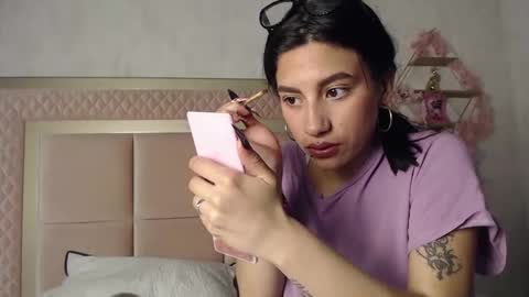 Snapshot of madhison_5 chatting on March 26, 2026, 12:00 pm madhison_5 online show from March 26, 2026, 12:00 pm