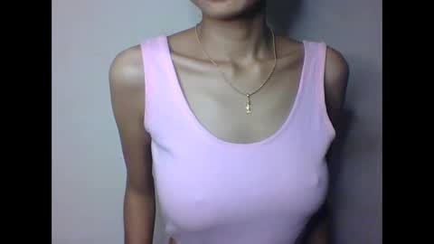 madhubala09 online show from December 12, 2024, 9:04 pm