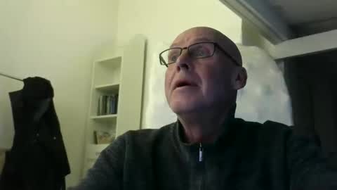 Snapshot of madio1187940 chatting on November 11, 2025, 1:49 am madio1187940 online show from November 11, 2025, 1:49 am