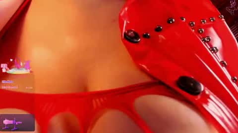 Madison Astrid  online show from June 3, 2026, 10:04 pm