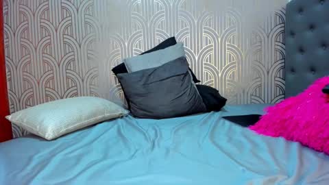   online show from February 4, 2025, 8:13 am