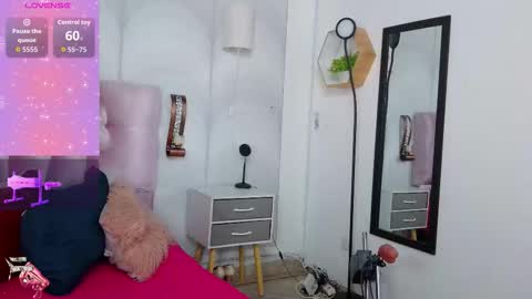 Snapshot of madison_oli chatting on December 2, 2025, 4:24 pm madison_oli online show from December 2, 2025, 4:24 pm