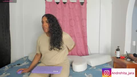 Snapshot of madisonbrunette_lxs chatting on May 22, 2026, 2:19 am madison online show from May 22, 2026, 2:19 am