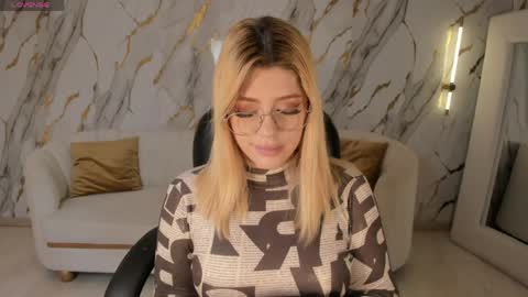 Madison Kane online show from April 11, 2026, 11:14 am