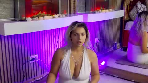 madisonrusso online show from November 7, 2025, 8:58 am