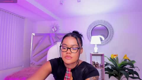 Snapshot of madisson_davon chatting on December 22, 2024, 5:10 pm Madisson Davon online show from December 22, 2024, 5:10 pm