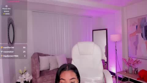 Snapshot of madisson_davon chatting on March 7, 2025, 4:55 pm Madisson Davon online show from March 7, 2025, 4:55 pm