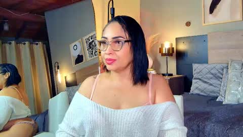 MADISSOONE  online show from May 27, 2026, 2:08 am