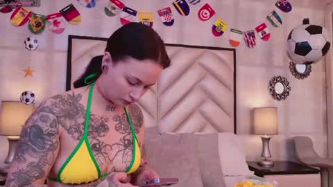 Snapshot of madissonpayton chatting on July 4, 2026, 4:02 pm MadissonPayton online show from July 4, 2026, 4:02 pm